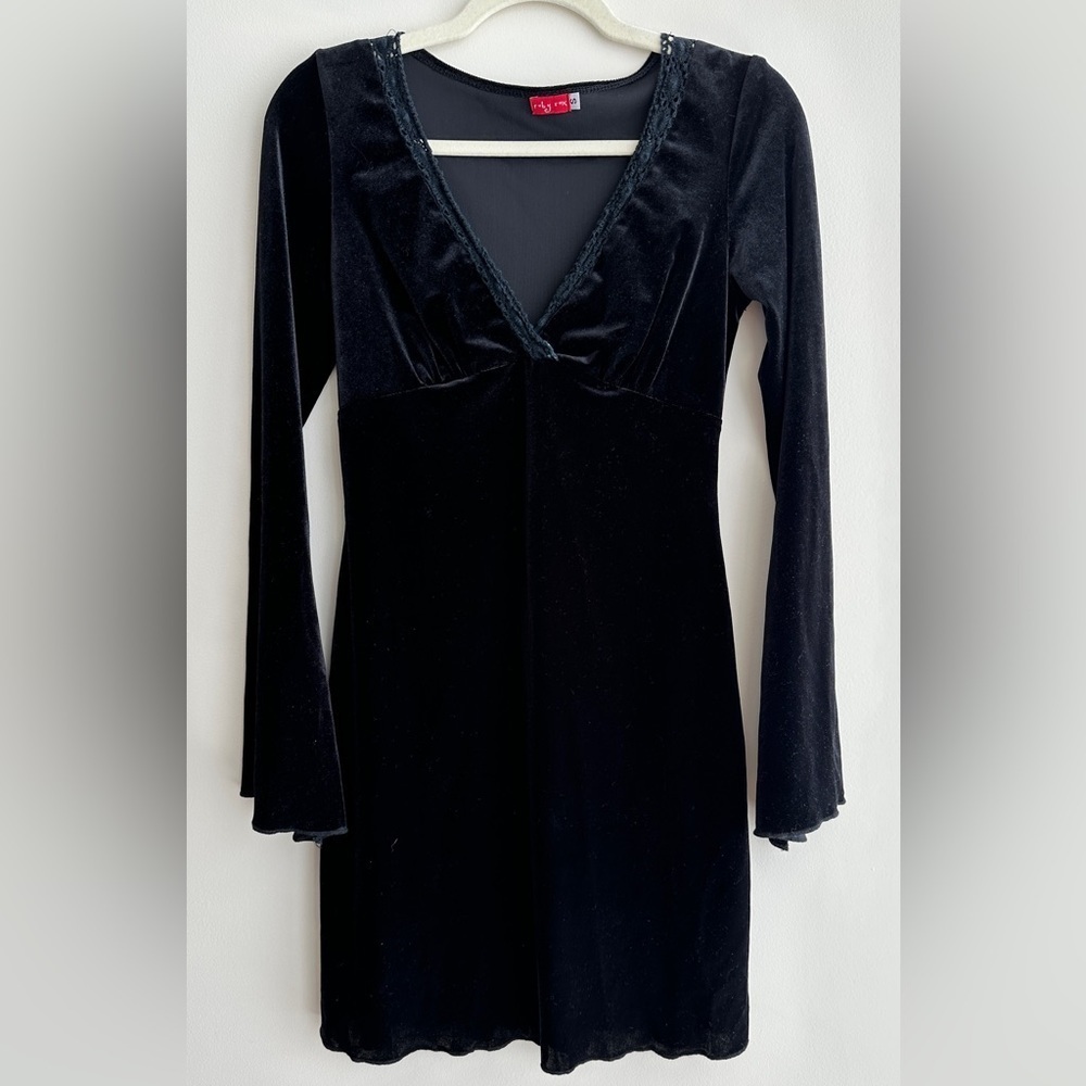Ruby Rox Black Velvet Babydoll Y2K Bell Sleeve Mini Dress, Size Small
